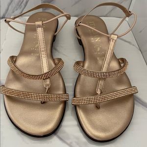 Italian Shoemakers Rose Gold 8 1/2 Medium Women’s Sandals STILL LOOKS NEW!
